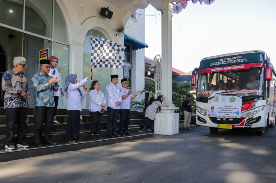 57 Kontingen Kota Pematangsiantar Diberangkatkan Ikuti MTQN ke-39 Tingkat Provinsi Sumatera Utara