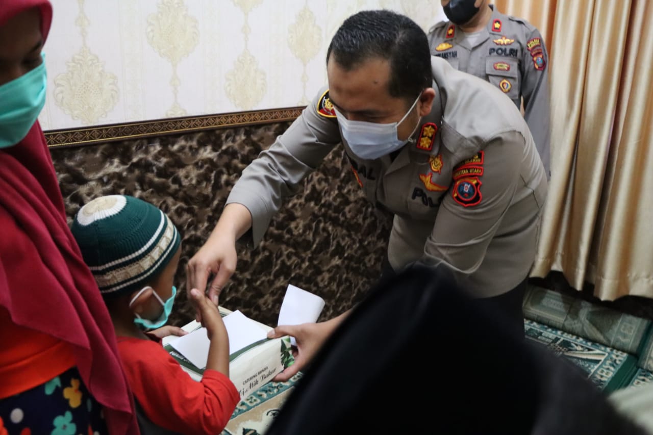 Jumat Barokah Kapolres Pelabuhan Belawan Santunin Anak Yatim