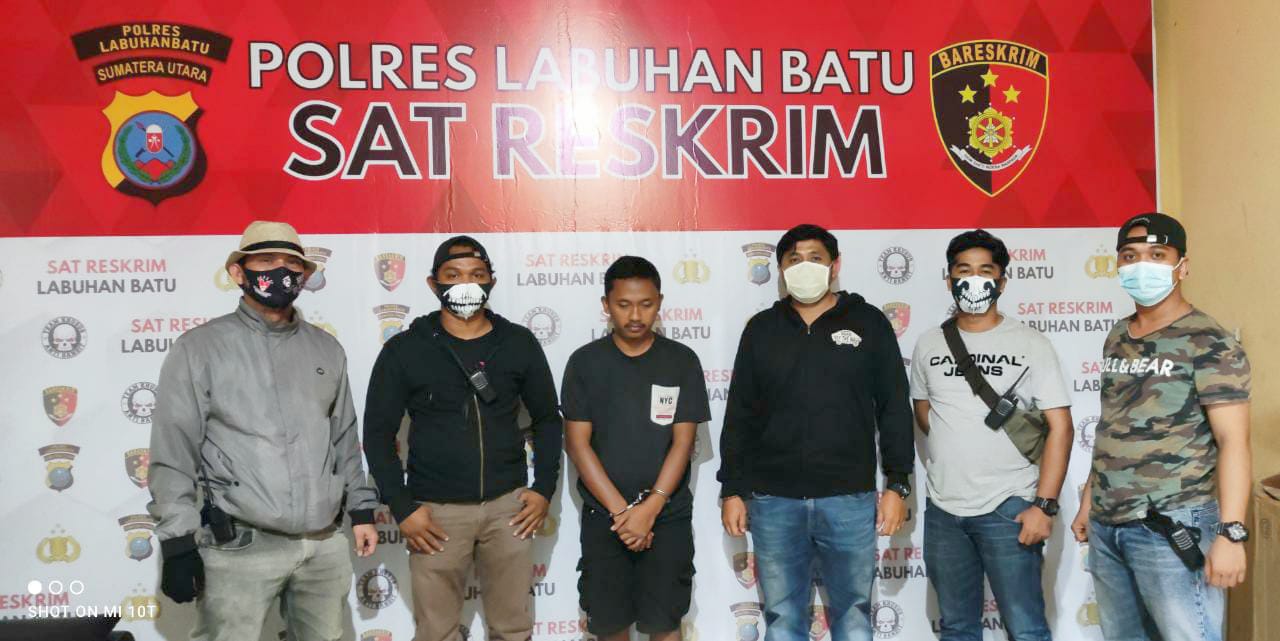 Supir Travel PT.Sumatra Star Grouf memperkosa penumpangnya.