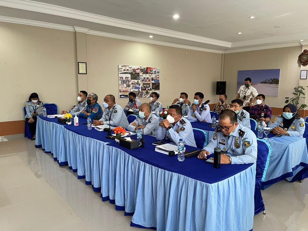 KEMENPAN RB Tinjauan Lapangan dan Evaluasi Pada Kantor Imigrasi Kelas II TPI Dumai