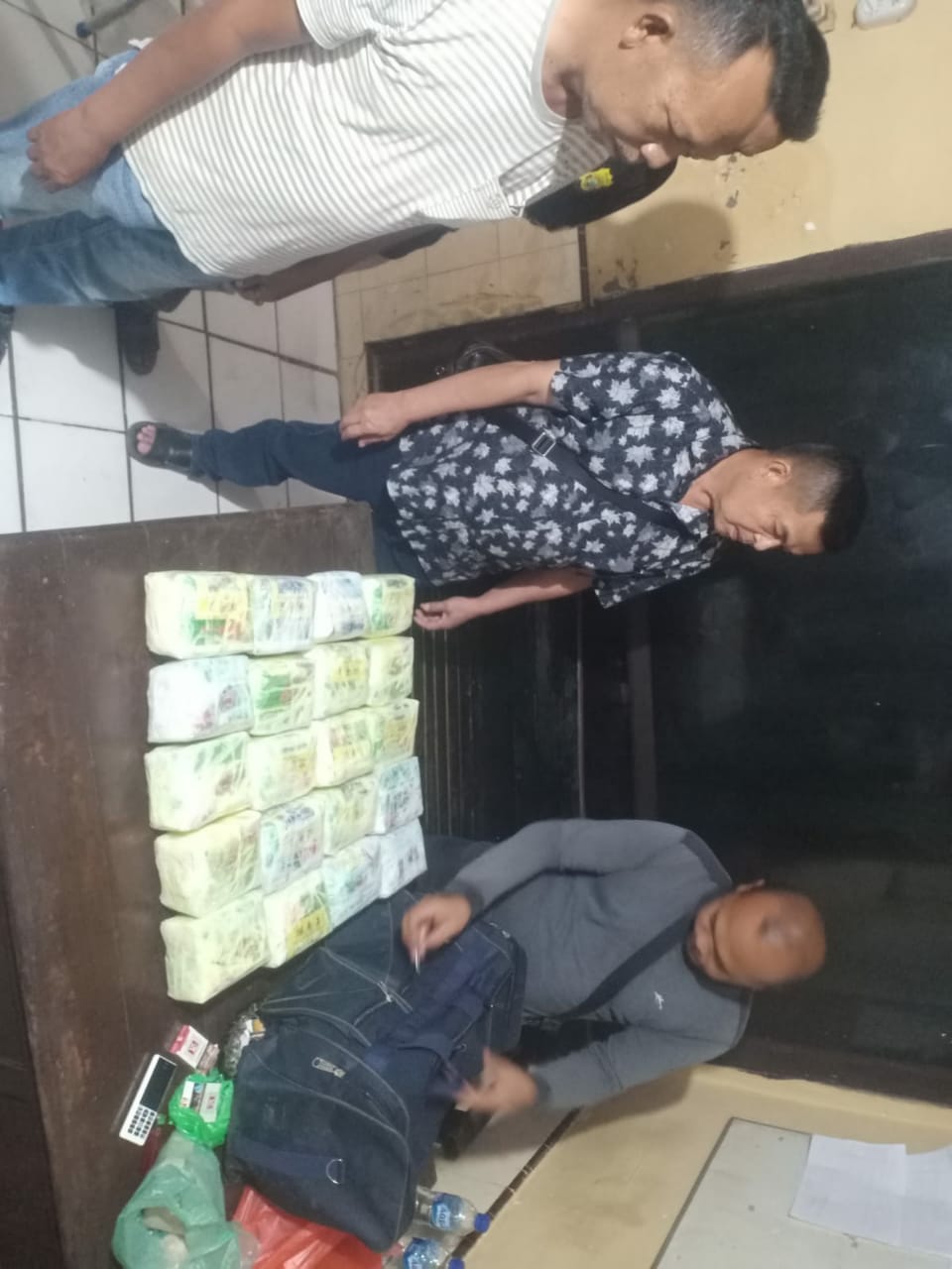 Polsek Panai Tengah Temukan Tas Berisi 20 kg Narkotika