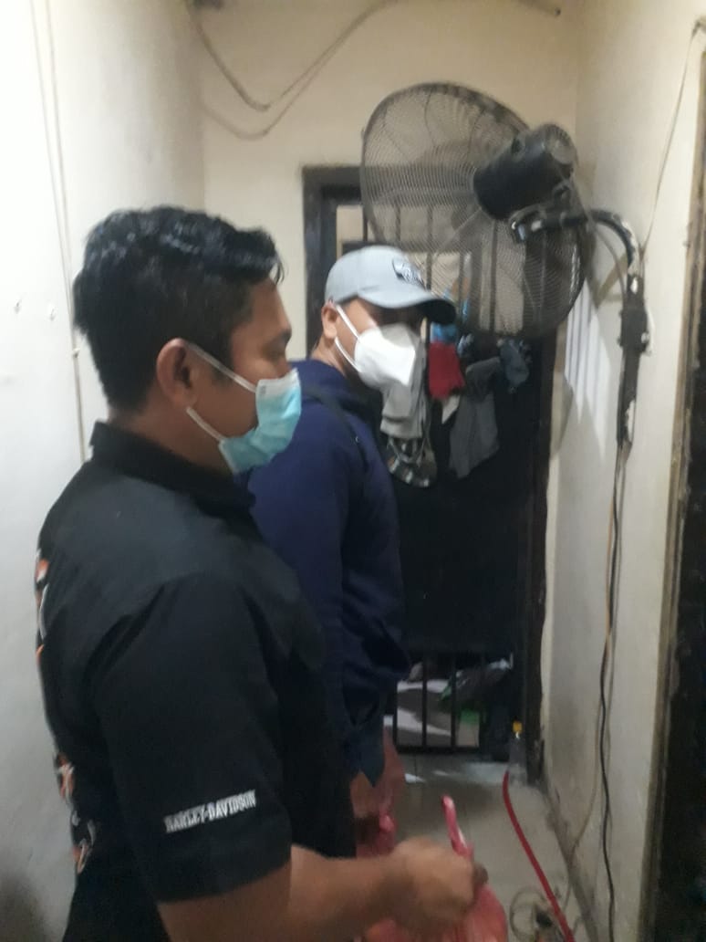 Polsek Medan Baru Rutin Bagikan Ubi Rebus 50 Kg , Sebagai Makan Tambahan Malam Kepada Para Tahanan