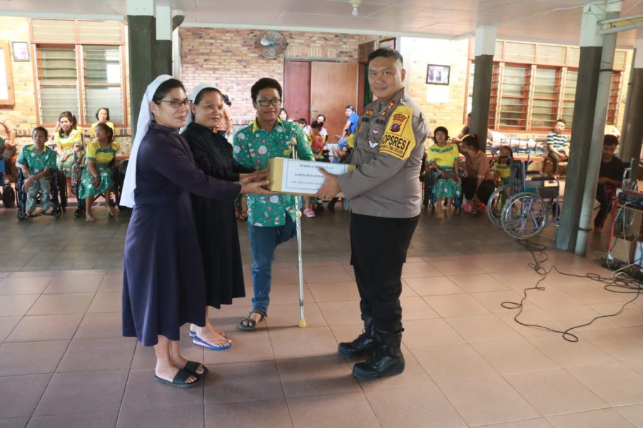 Bakti Sosial, Polres Simalungun Berikan Bantuan di Pusat Rehabilitasi Harapan Jaya