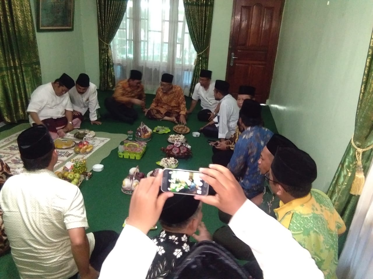 Wakil Menteri Agama RI Kunjungi Ponpes Al Ihya Ulumadin Kesugihan 