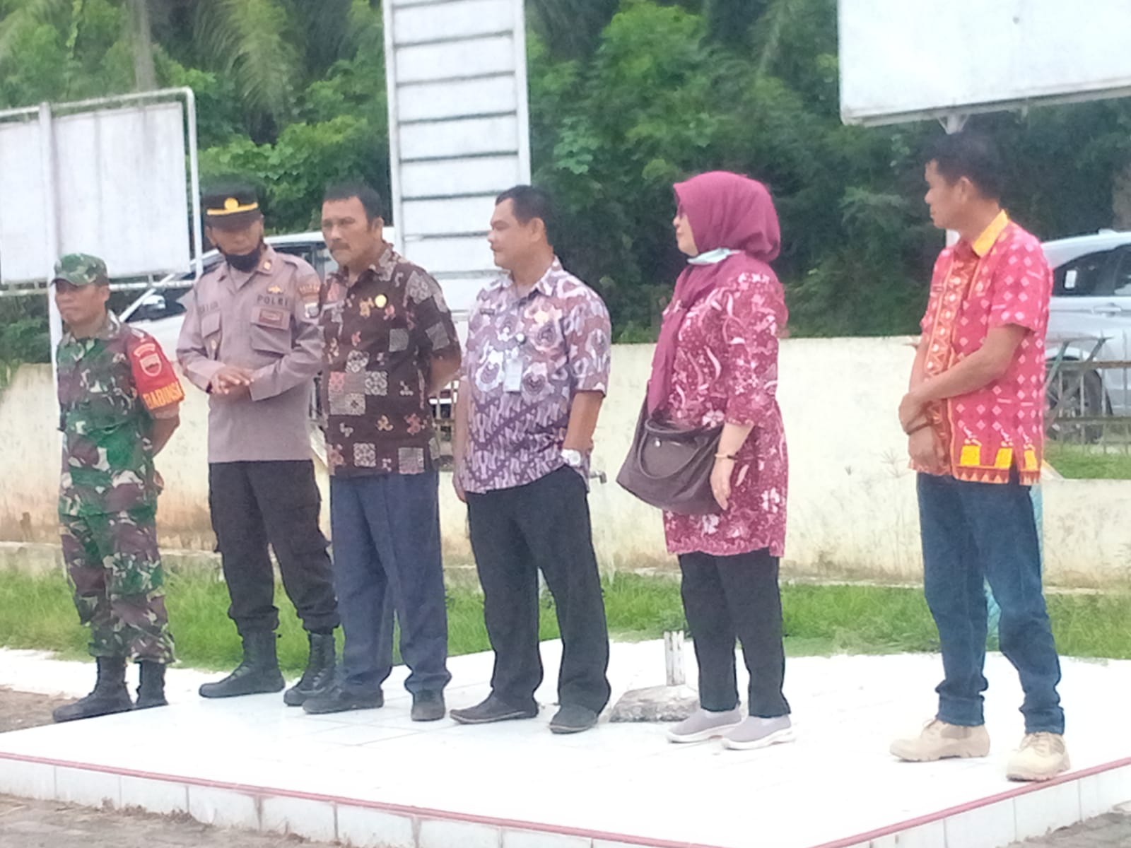 Forkopimcam Secanggang Lakukan Vaksinasi Perdana PMK Sapi