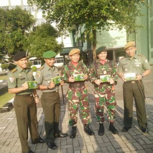 Pangdam I/BB Bagikan Buku Netralitas TNI kepada Seluruh Prajurit