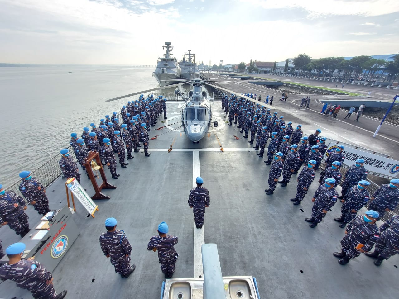 Pangkoarmada II Lepas KRI SIM-367 Bersama Satgas Maritime Task Force (MTF) TNI Kontingen Garuda XXVI