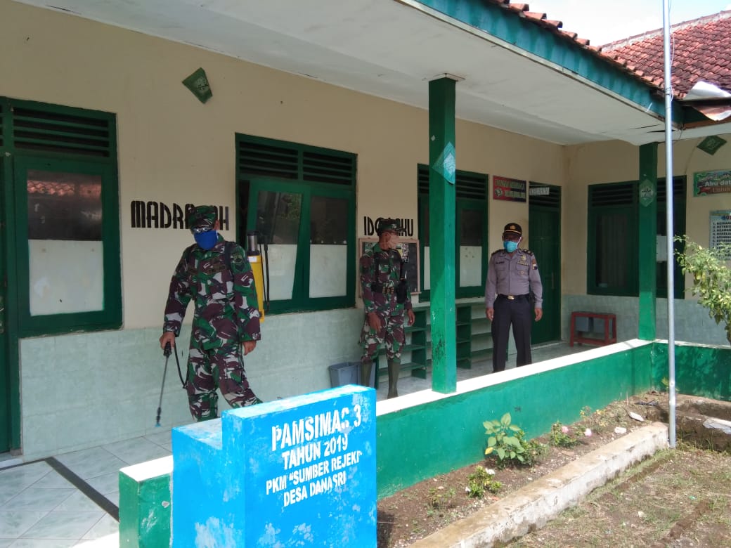 Fasilitas Publik, Tempat Ibadah dan Kantor Pemerintahan, Menjadi Target Sasaran Penyemprotan Desinfe