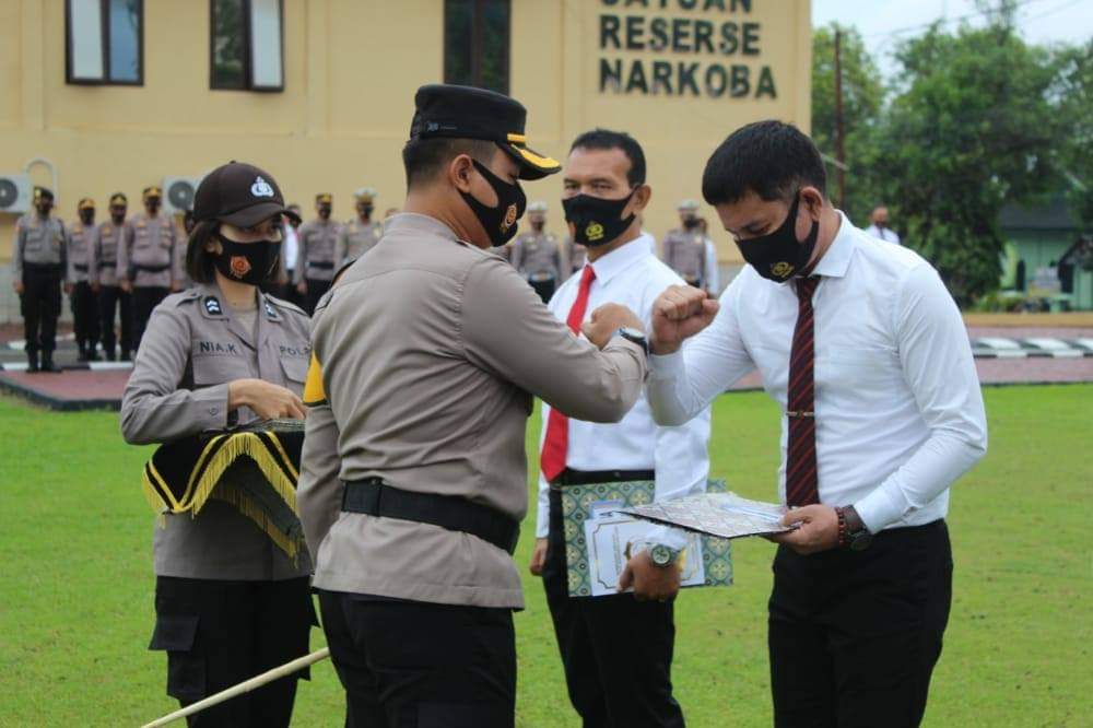 48 Personel Polres Labuhanbatu Mendapat Reward dari Kapolres Labuhanbatu