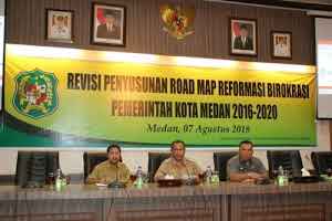 Wali Kota Buka Pertemuan Revisi Penyusunan Road Map Reformasi Birokrasi 2016 - 2020