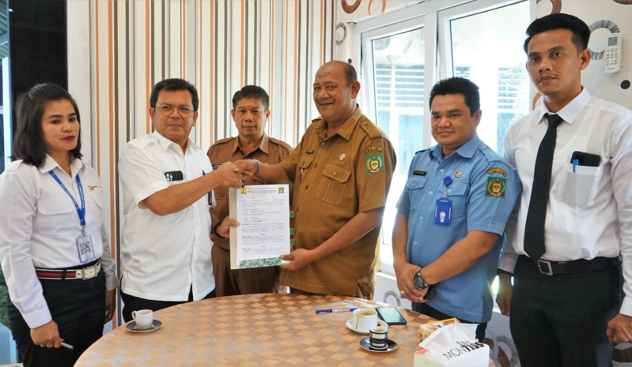 Syah Afandin Terima Aset Air Minum & Sanitasi Kementerian PUPR