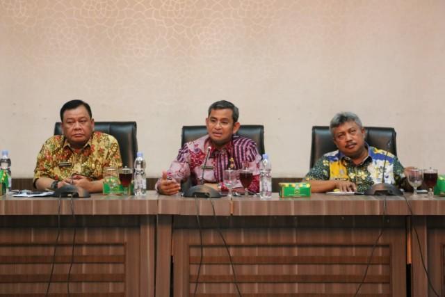 Sekdako Medan Evaluasi Rancangan Perwal Jakstrada Pengelolaan Sampah