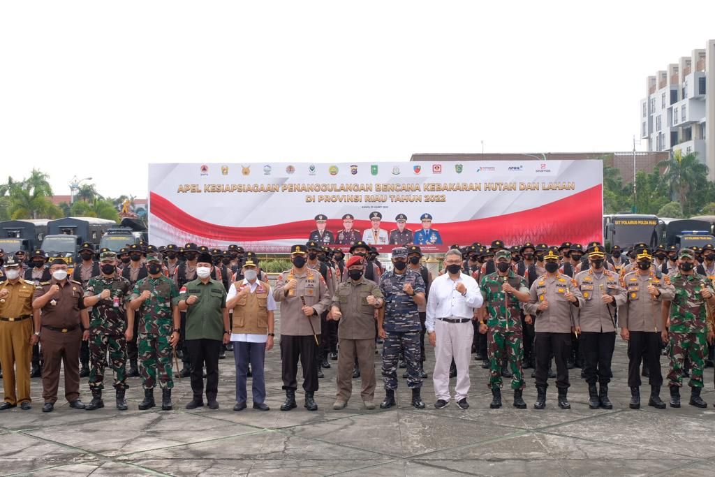Apel Siaga Karhutla Kapolda Riau:Dengan Kepedulian Dan Kerjasama Kita Tangani Karhutla