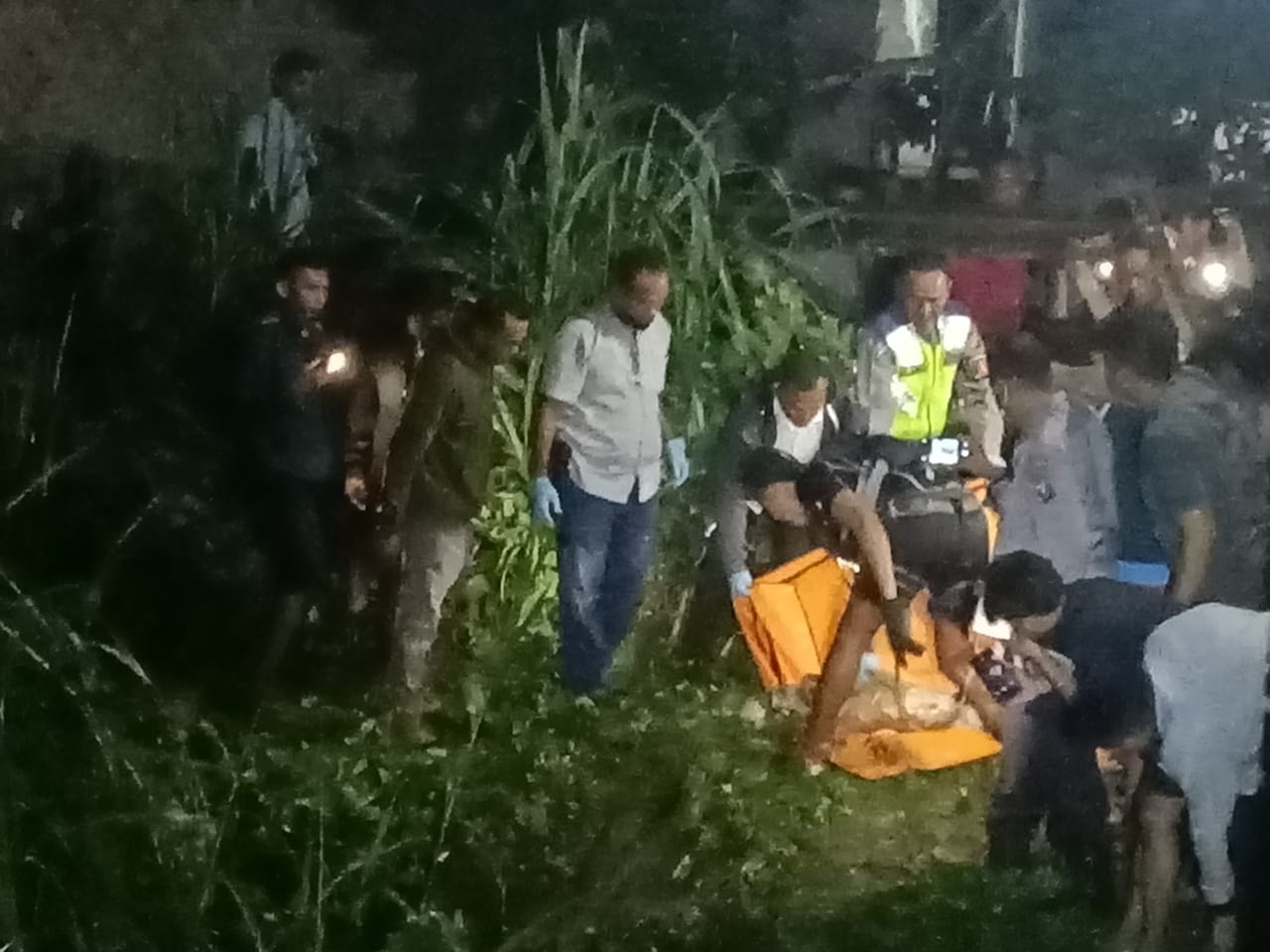 Terseret Arus Sungai, Mayat Anak Lelaki Warga Tamora Dievakusi Polsek Tanjung Morawa