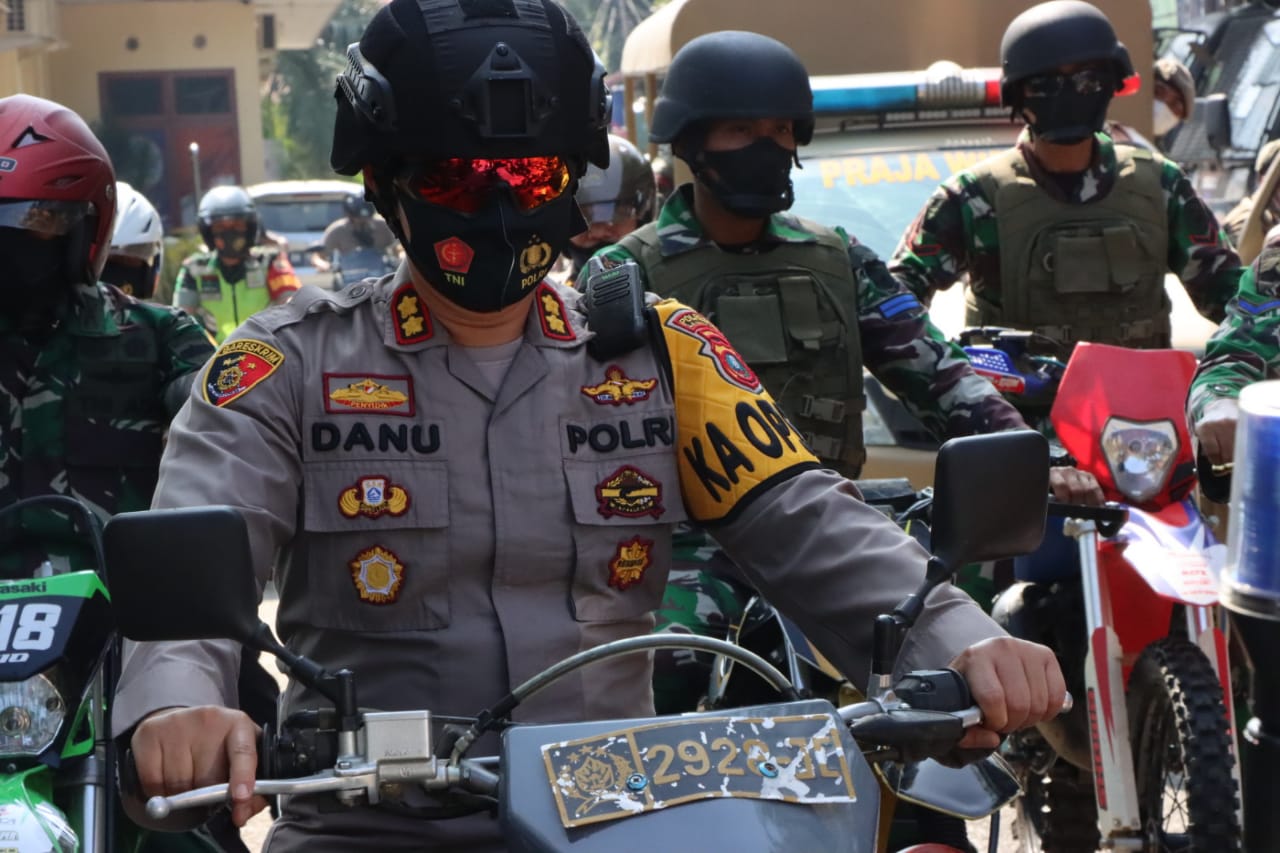 Cek Malam Perayaan Natal 2021, Kapolres Langkat Lakukan Patroli Gabungan