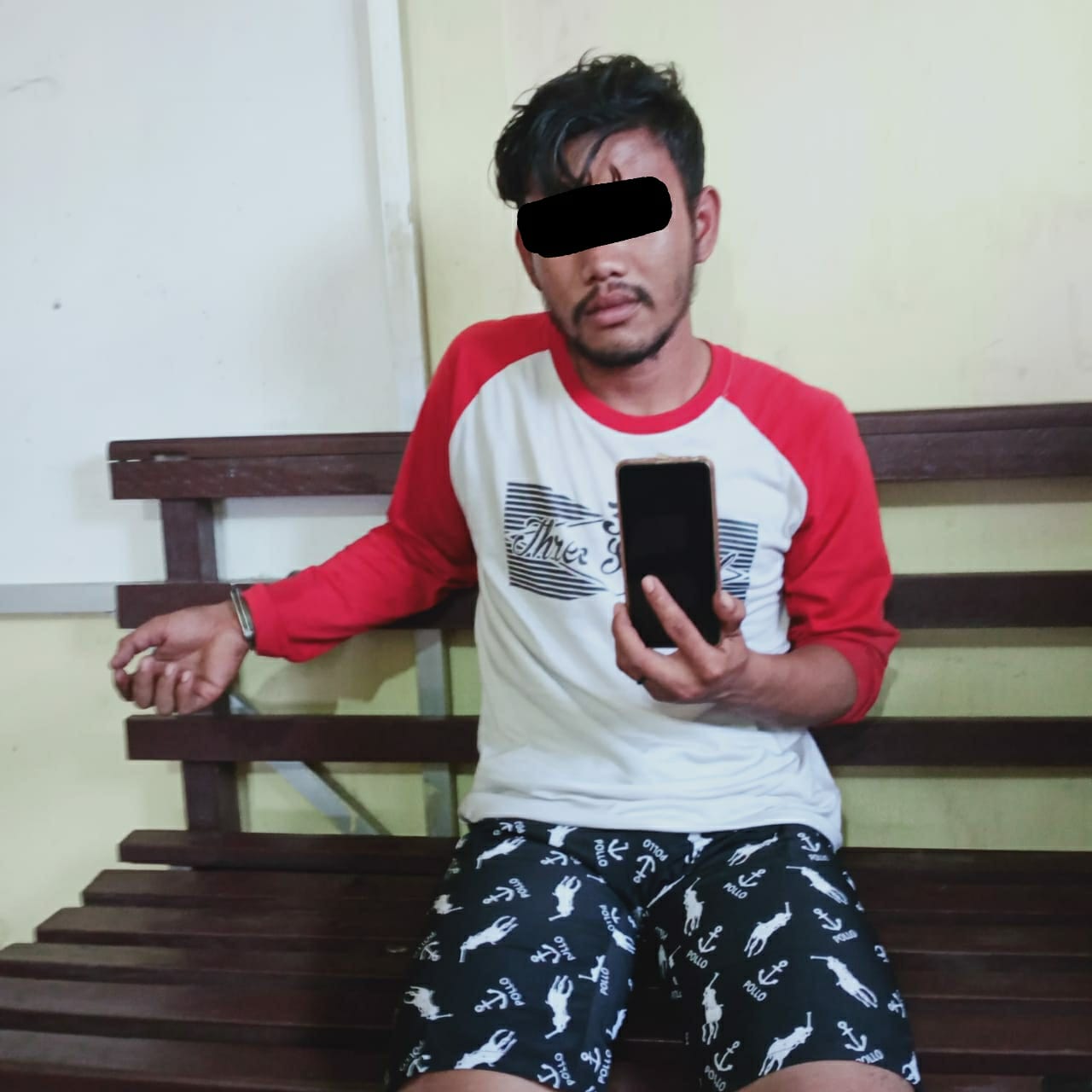 Niat Melarikan Handphone, Pemuda ini Justru Nyangkut Di Polsek Batang Kuis