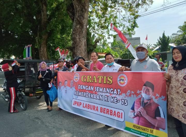 Sambut HUT RI ke-75, JPKP Bagikan 500 Bendera Merah Putih Secara Gratis di Labura