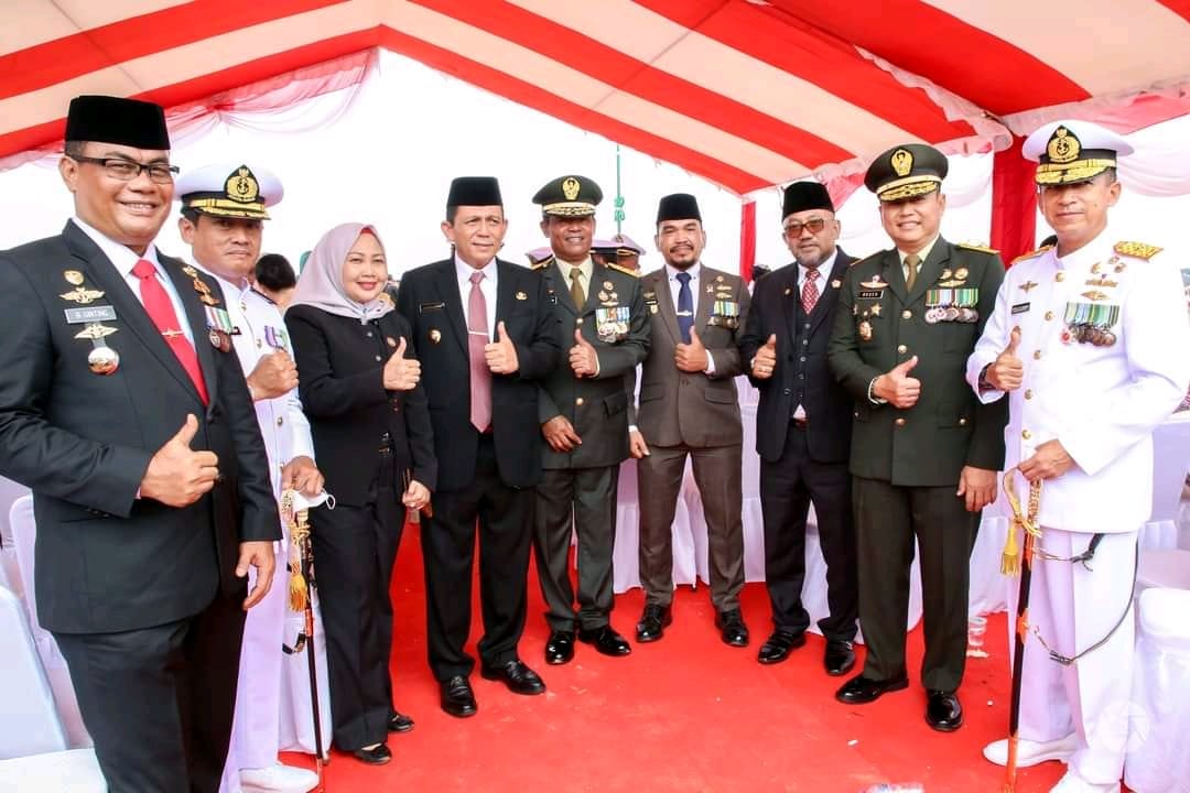 Ketua Fraksi PDI-P DPRD Kepri Lis Darmansyah Mengikuti Rangkayan HUT TNI ke 77