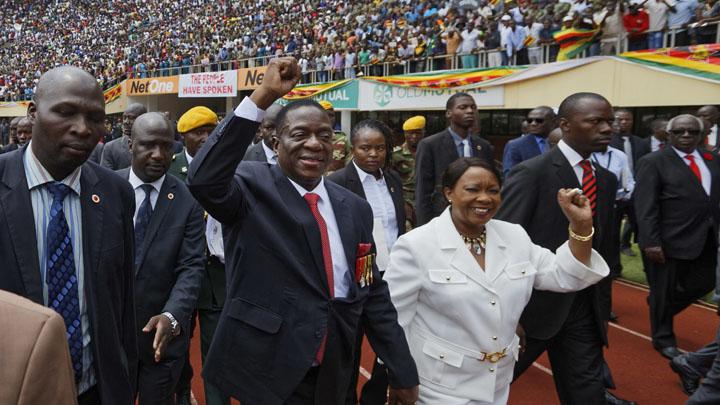 Emmerson Mnangagwa Kembali Memimpin Republik Zimbabwe.