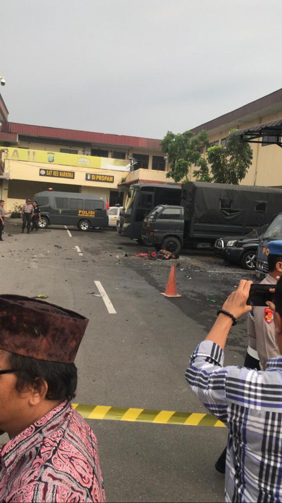 Suasana Di Mapolrestabes terpecah Mendengar Ledakan Bom Di Halaman Parkiran