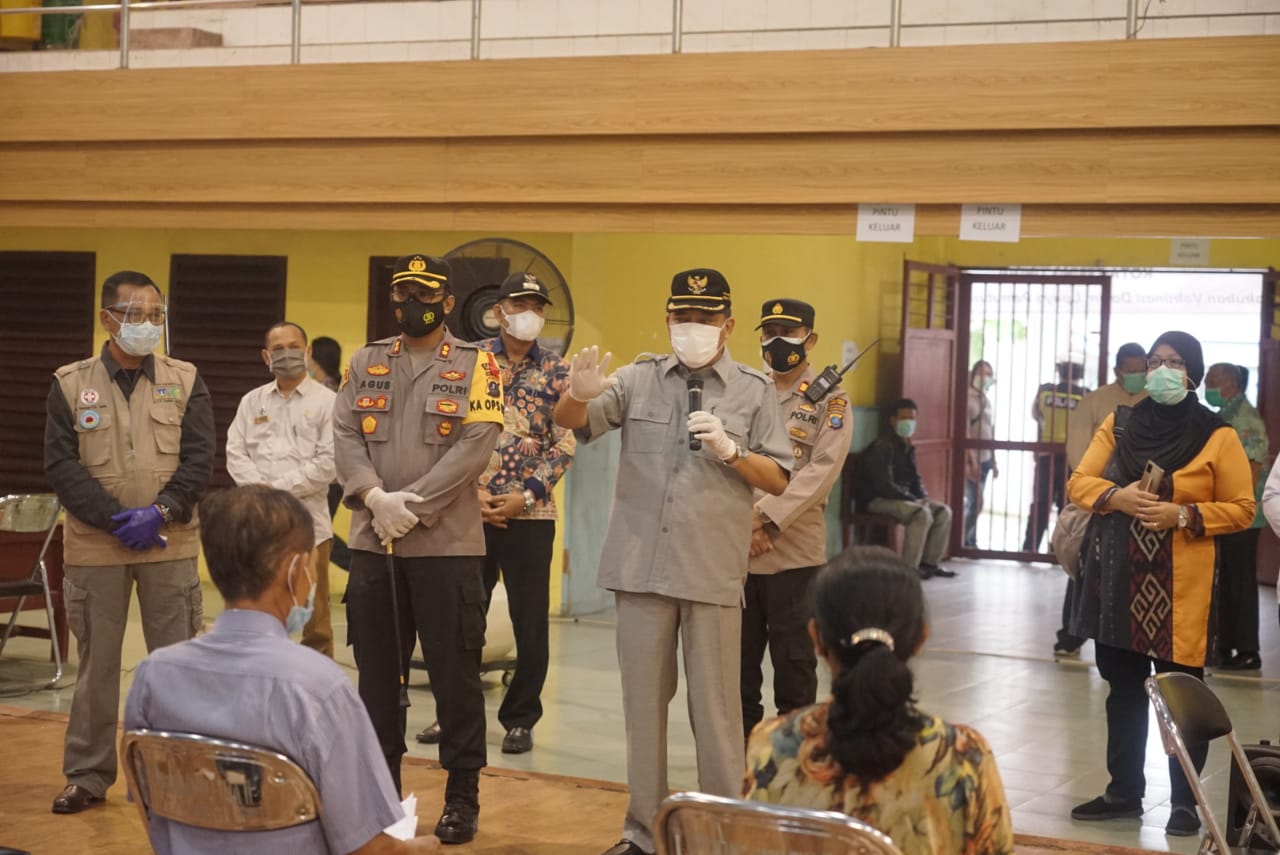 Walikota Tebing-Tinggi Tinjau Pelaksanaan Vaksinasi Massal Covid-19 Lansia