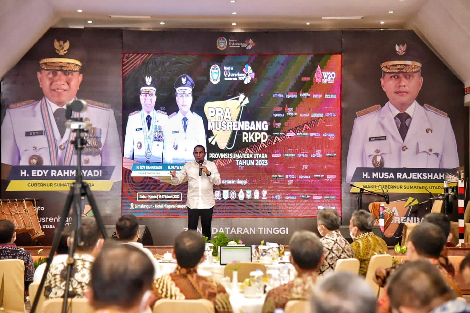 Gubsu Edy Rahmayadi Buka Pra Musrenbang 2023  Zona Dataran Tinggi Sumut