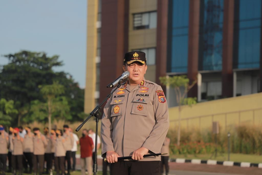 Apel Perdana Kapolda Riau : Rasa Syukur Harus Menjadi Pondasi Untuk Mengabdi.