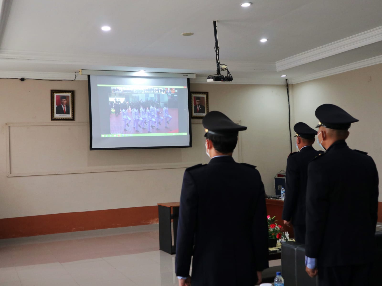 Peringati Hari Dharma Karya Dhika Bersama Menkumham Kanim Kls ll TPI Gelar Upacara Virtual