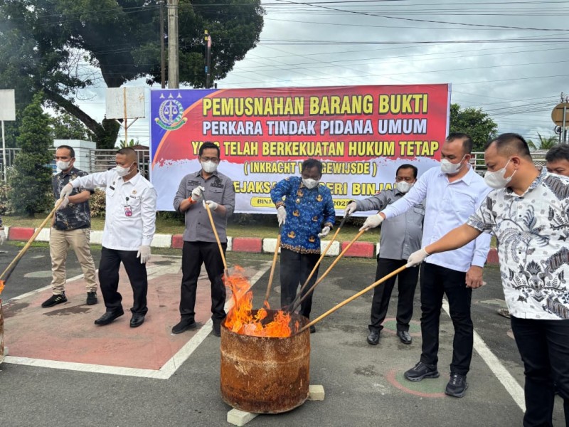 Ribuan Gram Narkotika Dan Barang Bukti Yang Telah Inkrach Dimusnahkan Di Kejaksaan Negeri Binjai