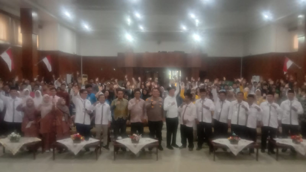 FPK-LKKMD MENGGELAR SEMINAR DIHADIRI WALIKOTA DUMAI