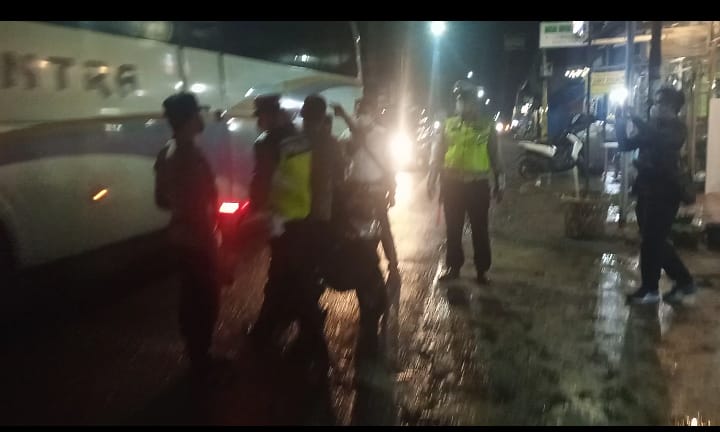 Walau Hujan Mengguyur,Polres Batu Bara Tetap Lakukan Oprasi Yustisi .