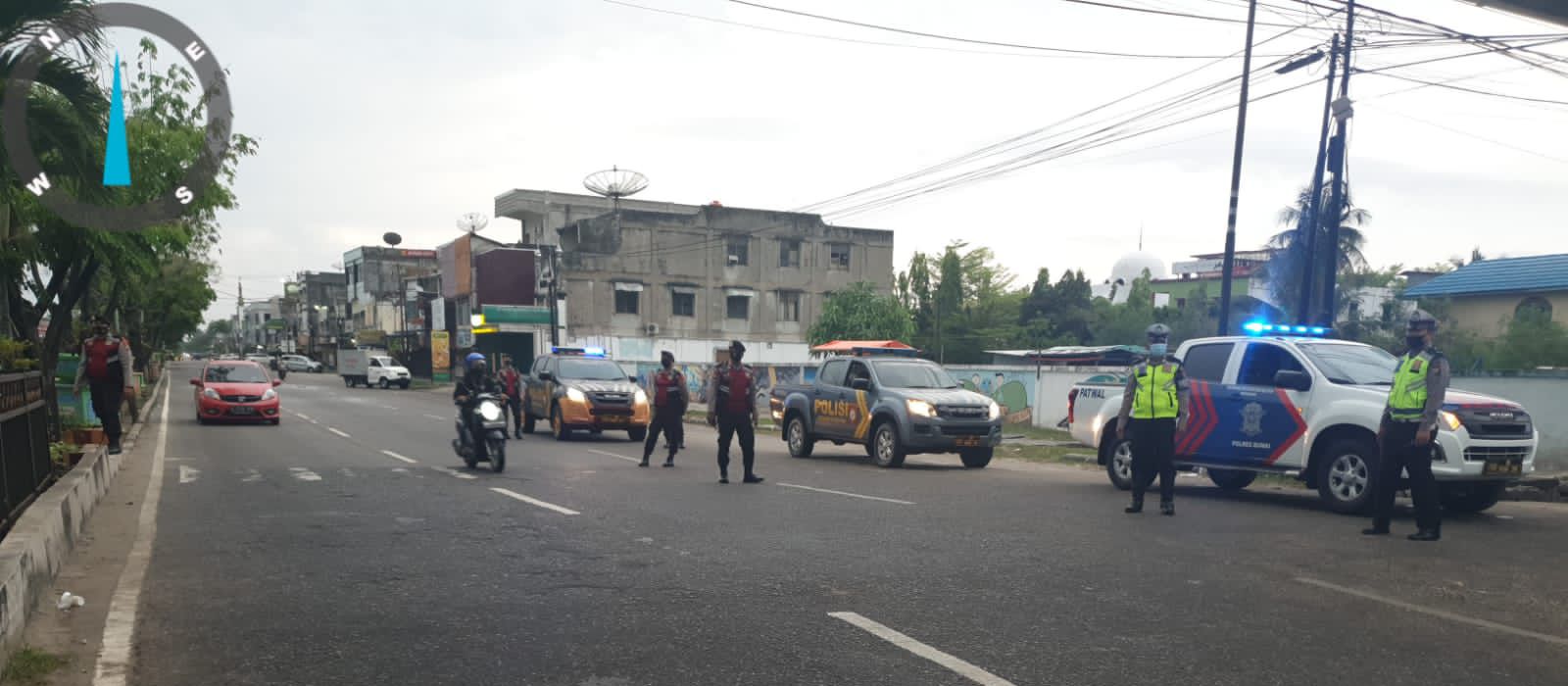 JAGA KETERTIBAN UMUM POLRES DUMAI DAN JAJARAN LAKUKAN PATROLI BLUE LIGHT SELAMA BULAN SUCI RAMADHAN 