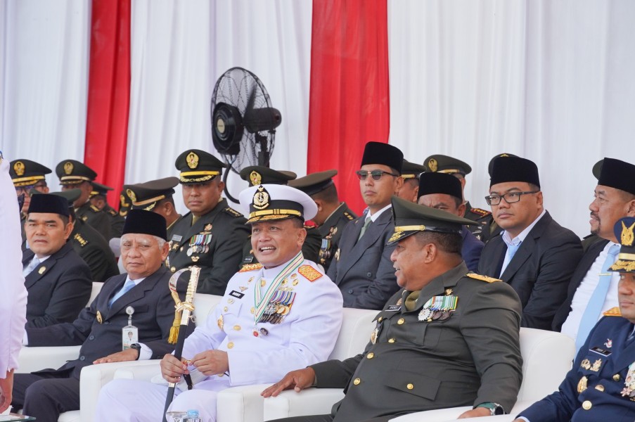 Hadiri HUT TNI ke-81, Wali Kota Medan: Semoga TNI Solid, Profesional, dan Merakyat