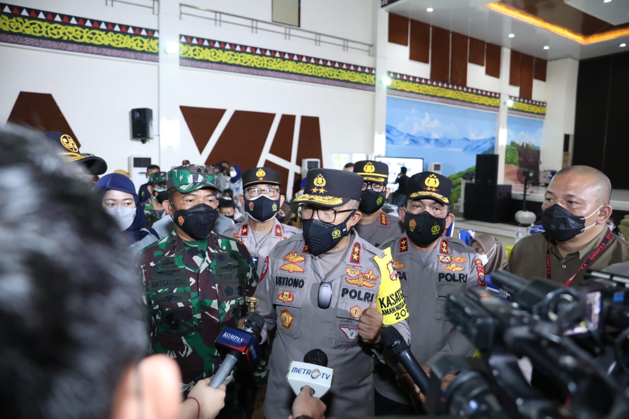 Kakorlantas, Gubsu bersama Kapoldasu Tinjau Vaksinasi Massal Di Medan