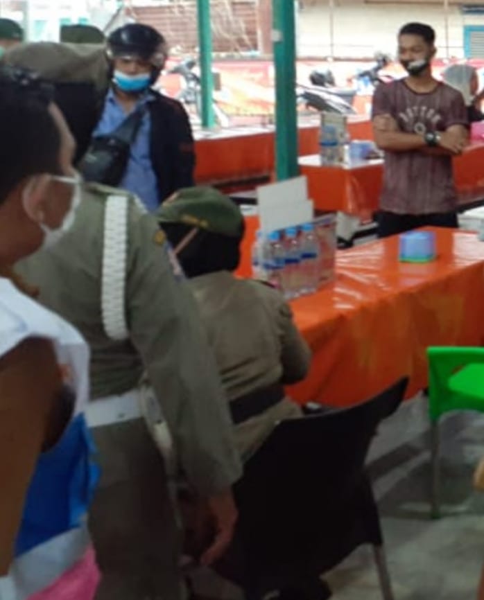 Alasannya Kurang Sosialisasi dari Kecamatan, Tim Gabungan Pemko Medan Tegur Pemilik