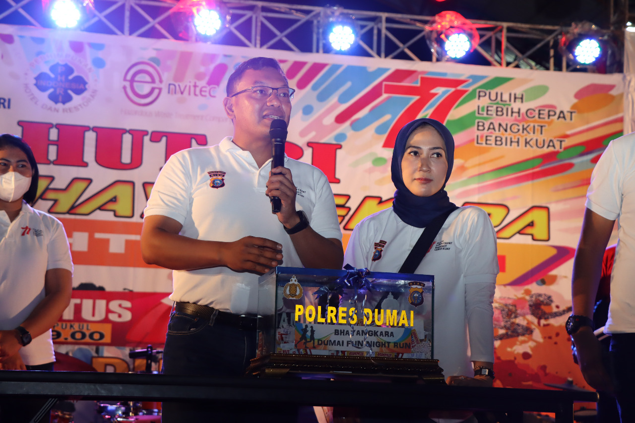 Bhayangkara Fun Night Run Polres Dumai Hiasi Perayaan HUT RI ke-77