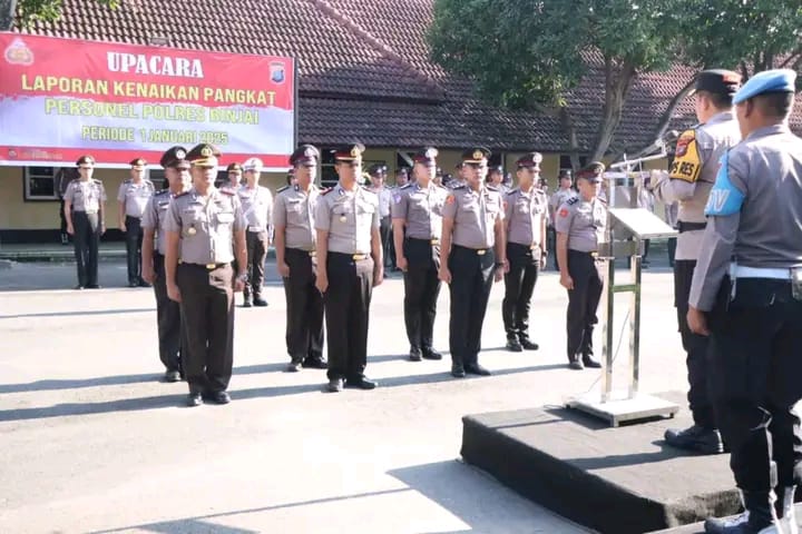 Diawal Tahun Baru, 58 Personil Polres Binjai Kenaikan Pangkat