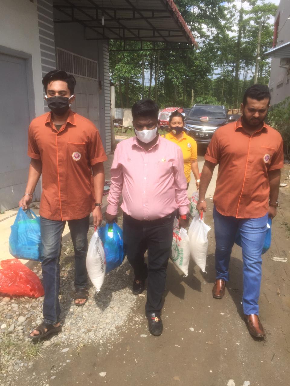 DPD Prajaniti Hindu Sumut dan WHDI Peduli Korban Banjir Medan