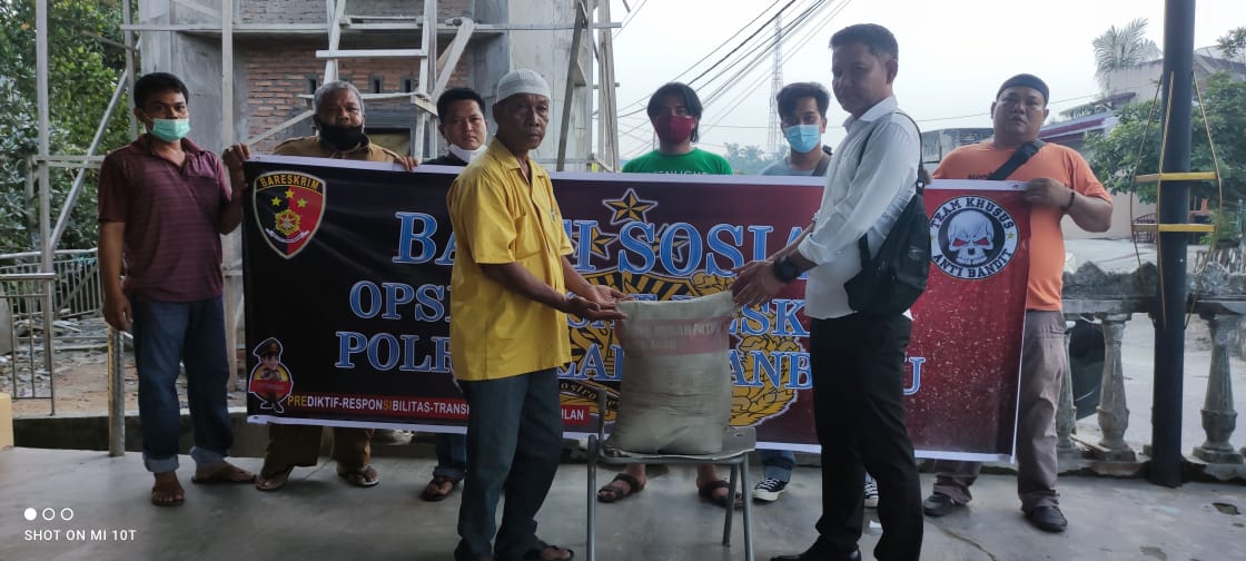 Polres Labuhanbatu bantu pembangunan menara masjid Uswatun Hasanah Rantauprapat