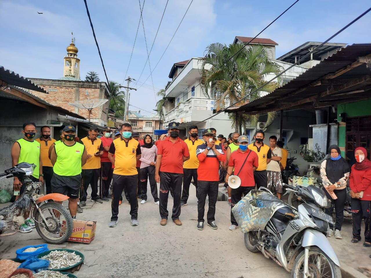 Polsek Kualuh Hilir menindak lanjuti Komitmen Kapolri dengan melakukan olahraga bersama.