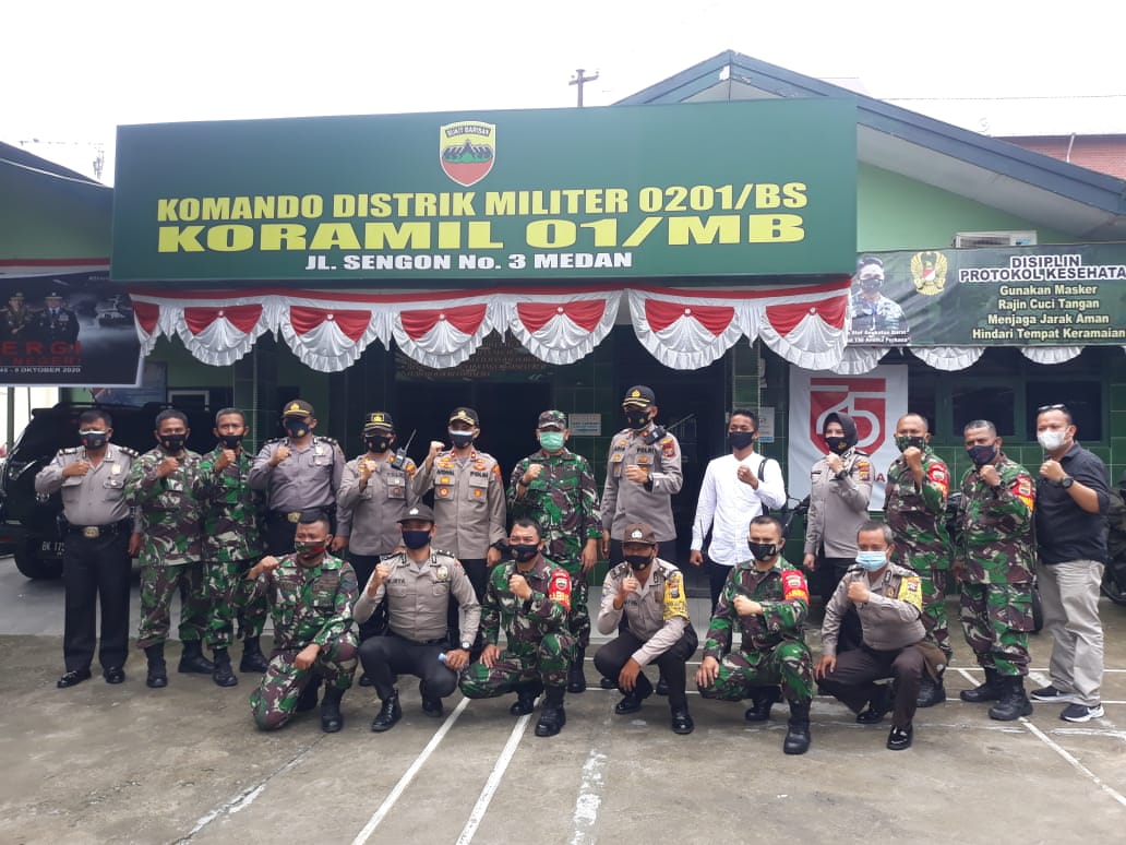 Polsek Medan Baru dan Polsek Medan Barat Rayakan HUT TNI ke 75 Di  Koramil 01/MB