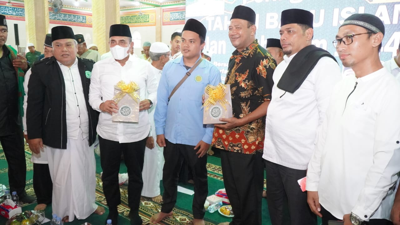 Tabligh Akbar Tahun Baru Islam, Syah Afandin Ingatkan Pentingnya Sholat.