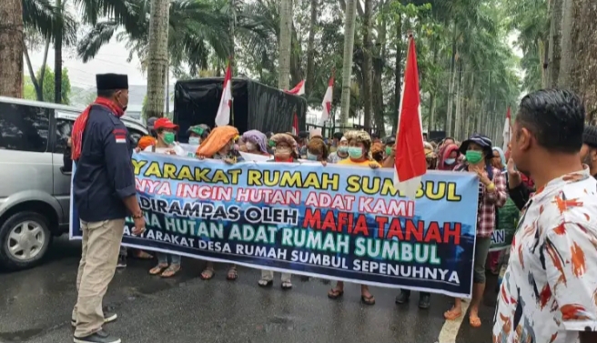 Polresta Deli Serdang Amankan Pelaksanaan Unjuk Rasa Di Depan Kantor Bupati Deli Serdang