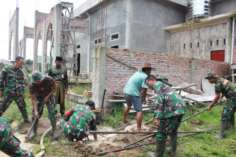 TMMD Ke-124 Kodim 0320 Dumai Fokus Pembagunan MCk dan Sumur Bor