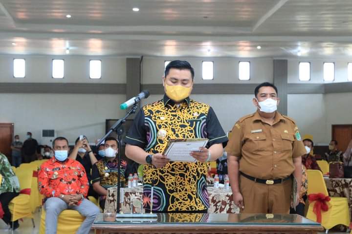 Bupati Hendriyanto Sitorus SE.MM  Lantik Pejabat Dilingkungan Pemkab Labura