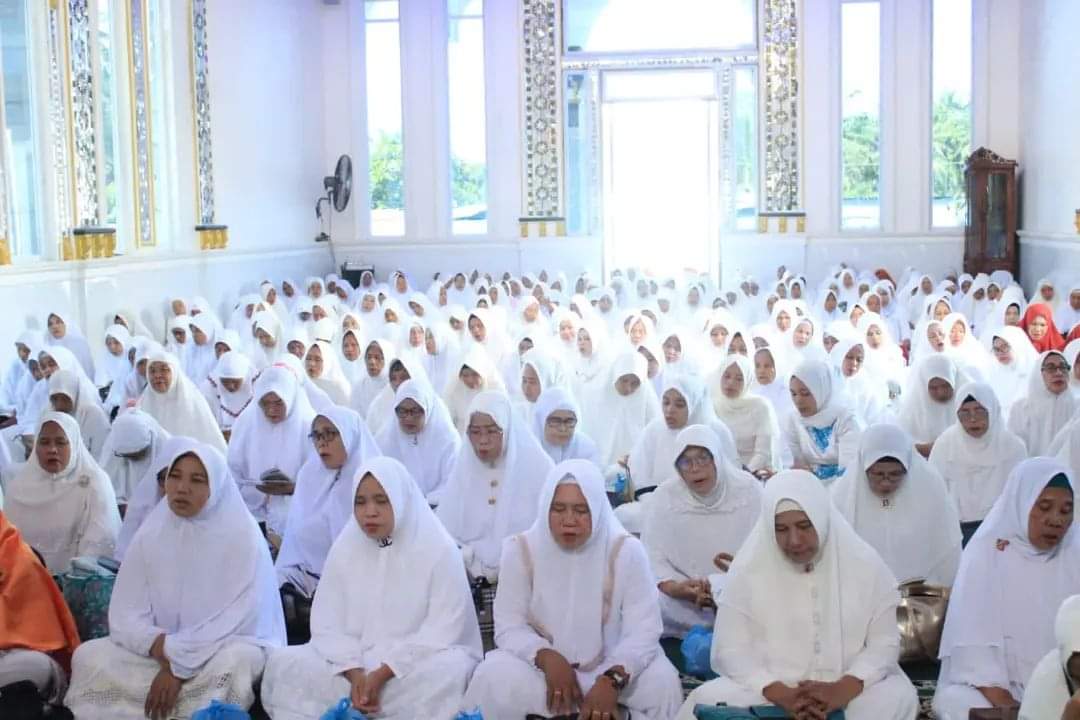Perwiritan Yasin Kelurahan Sidorejo Kecamatan Rantau Selatan gelar Wirid Yasin Akbar.
