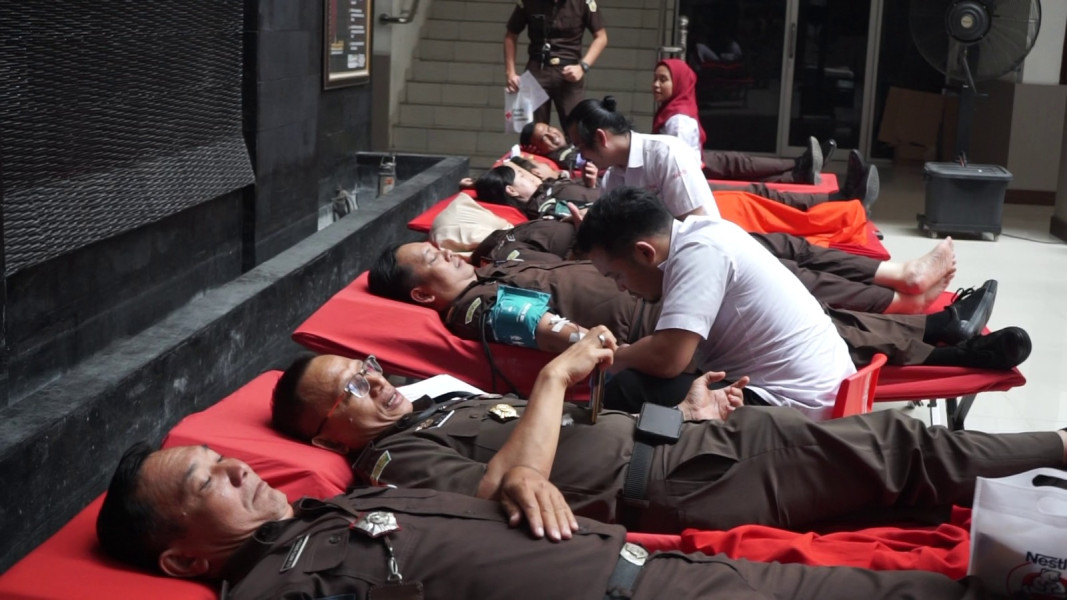 Rangkaian Baksos HBA yang ke-63, Kejati Sumut Gelar Donor Darah
