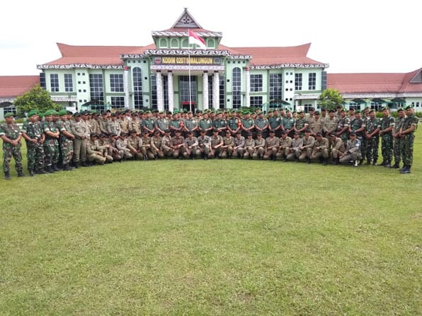 Dandim 0207/Simalungun Resmi Tutup Latihan Bela Negara Dan Wasbang Satpol PP Kabupaten Simalungun