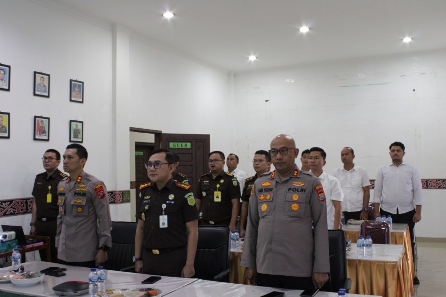 Kejari Dairi Ikuti Sinergitas KUHP dan KUHAP Secara Daring