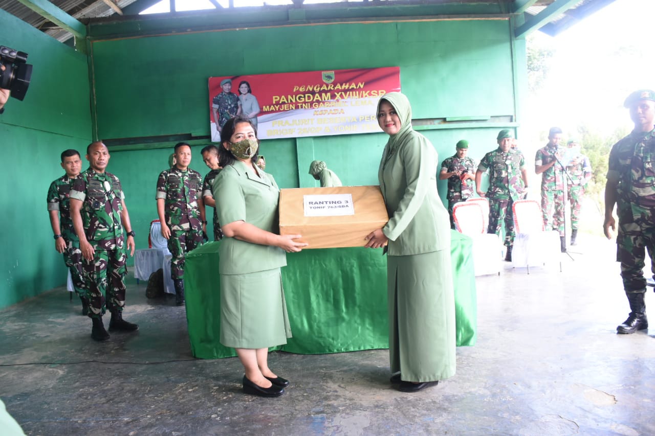 Ketua Persit KCK Daerah XVIII/Kasuari : Saya Minta Ikhlas Dampingi Suami Dalam Tugas 